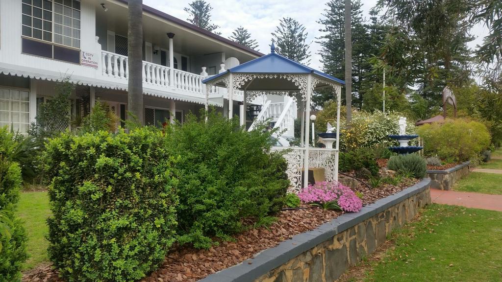 Clifford Park Motor Inn Toowoomba Exterior photo